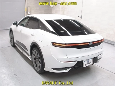 TOYOTA CROWN CROSSOVER