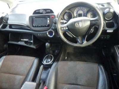 HONDA FIT SHUTTLE HYBRID