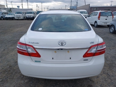 TOYOTA PREMIO