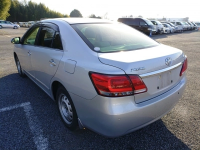 TOYOTA PREMIO