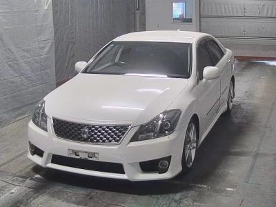 TOYOTA CROWN ATHLETE