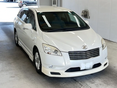 TOYOTA MARK X ZIO