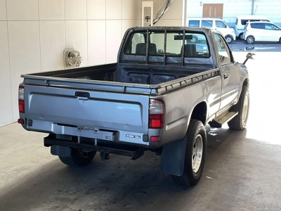 TOYOTA HILUX PICK UP
