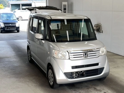 HONDA N BOX +
