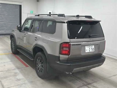 TOYOTA LAND CRUISER 250