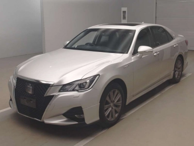 TOYOTA CROWN HYBRID