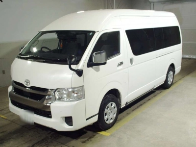 TOYOTA HIACE WAGON