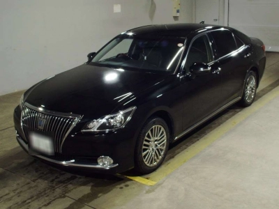 TOYOTA CROWN MAJESTA