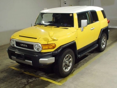 TOYOTA FJ CRUISER