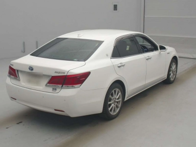 TOYOTA CROWN MAJESTA