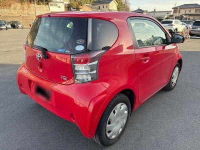 TOYOTA IQ