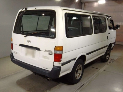 TOYOTA HIACE WAGON