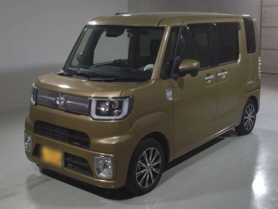 TOYOTA PIXIS MEGA