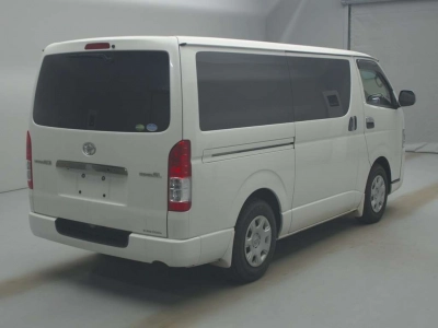 TOYOTA REGIUS VAN