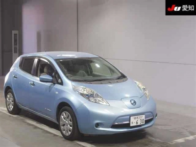 NISSAN LEAF
