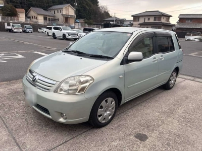 TOYOTA RAUM