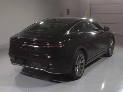 TOYOTA CROWN CROSSOVER