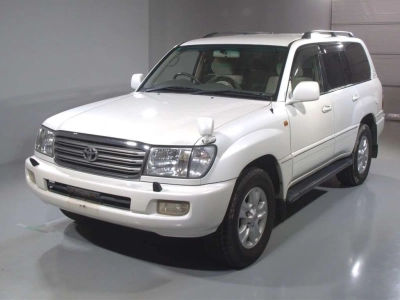 TOYOTA LAND CRUISER 100