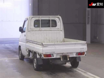 NISSAN CLIPPER TRUCK