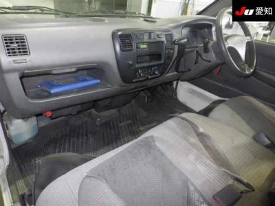 TOYOTA LITE ACE TRUCK