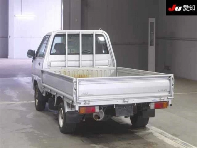 TOYOTA LITE ACE TRUCK