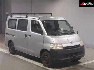 TOYOTA LITE ACE VAN
