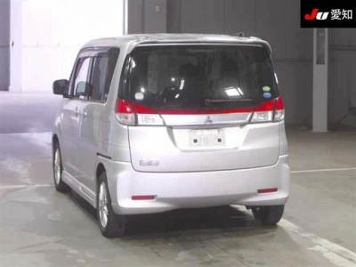 MITSUBISHI DELICA D:2