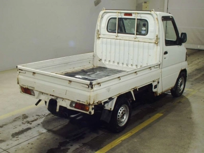 NISSAN NT100 CLIPPER