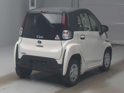 TOYOTA C+POD