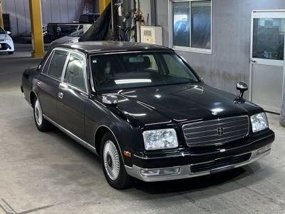 TOYOTA CENTURY