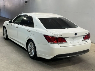 TOYOTA CROWN HYBRID