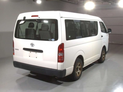 TOYOTA HIACE WAGON