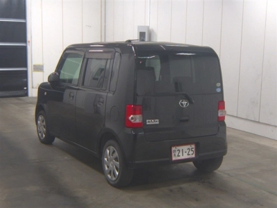 TOYOTA PIXIS SPACE