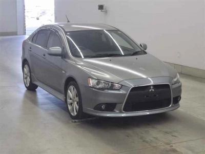 MITSUBISHI GALANT FORTIS SPORTBACK