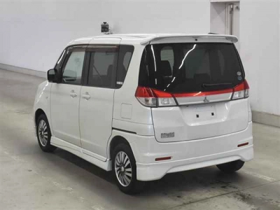 MITSUBISHI DELICA D:2