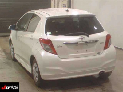 TOYOTA VITZ