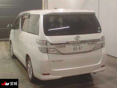 TOYOTA VELLFIRE