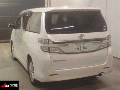 TOYOTA VELLFIRE