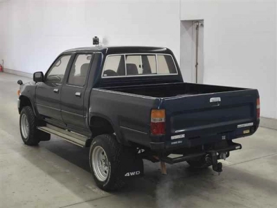TOYOTA HILUX PICK UP