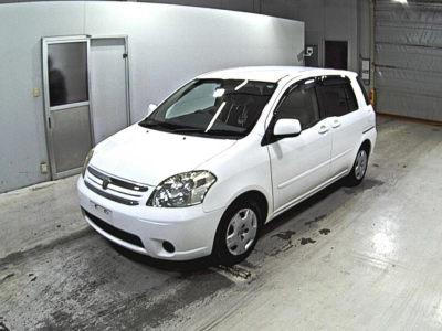 TOYOTA RAUM