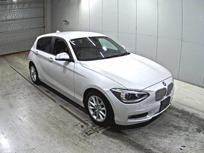 BMW 1 SERIES