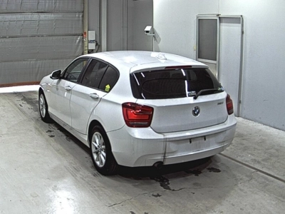 BMW 1 SERIES