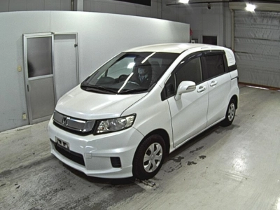 HONDA FREED SPIKE