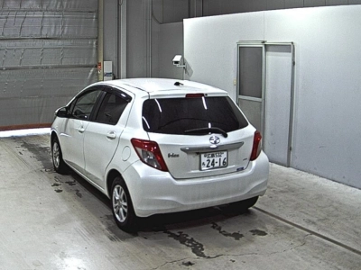 TOYOTA VITZ