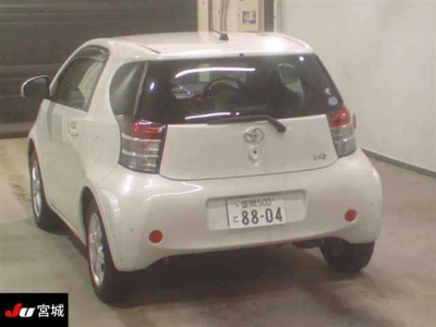 TOYOTA IQ