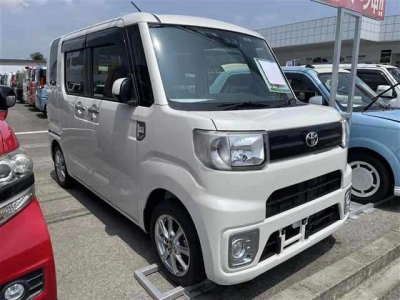 TOYOTA PIXIS MEGA
