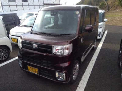 DAIHATSU WAKE