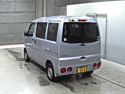 NISSAN CLIPPER VAN