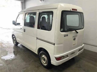 TOYOTA PIXIS VAN
