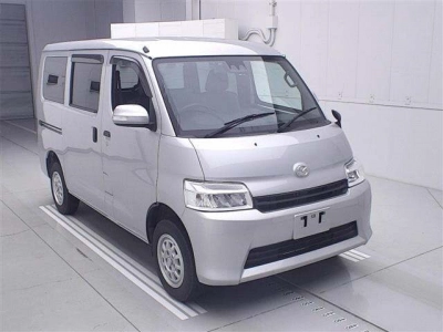 MAZDA BONGO